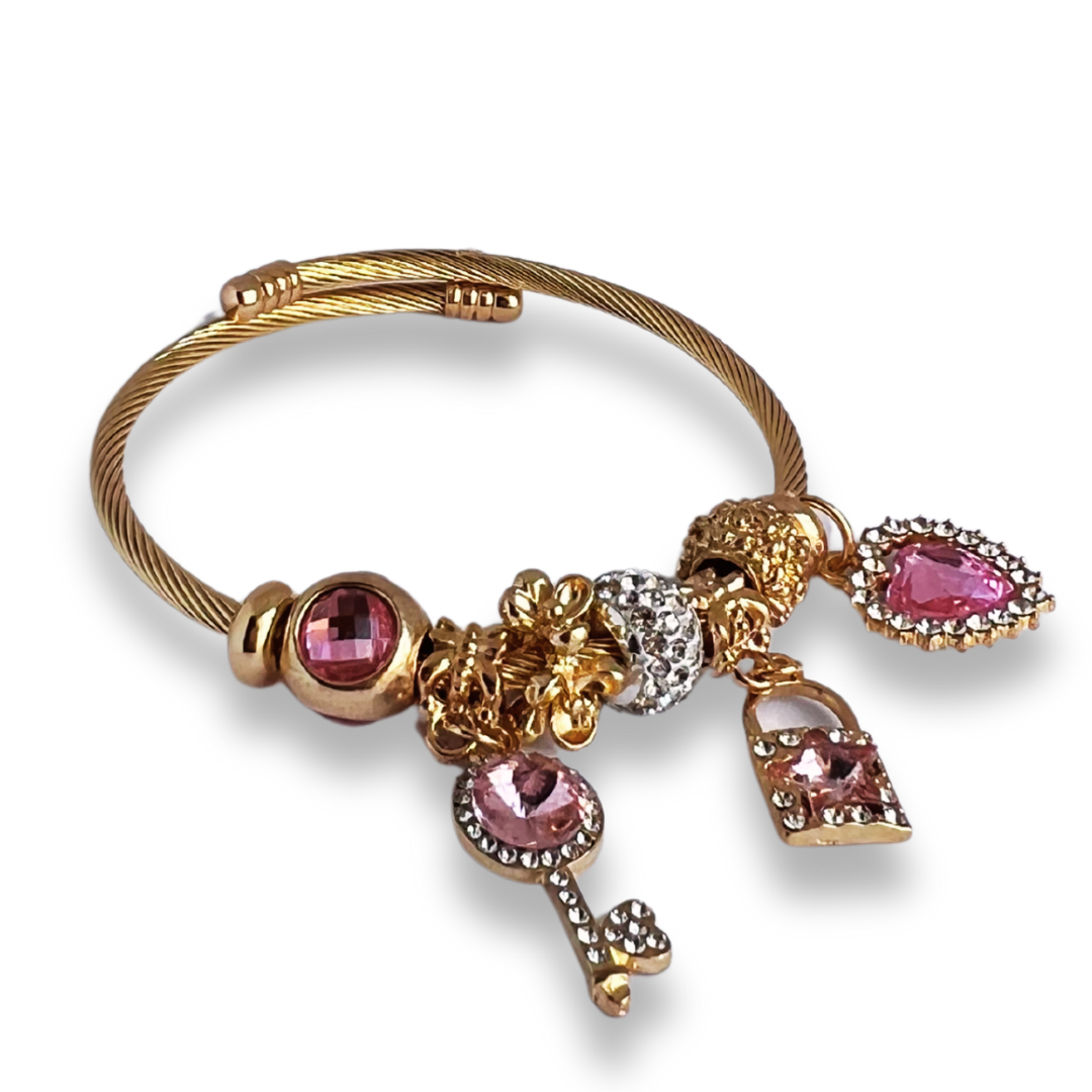 ✨ Bracelete Chave do Encanto